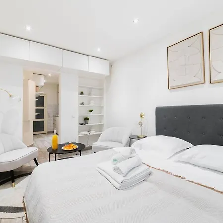 Confortable Proche Metro - Mande